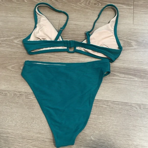 Shade & Shore bikini - Picture 2 of 4